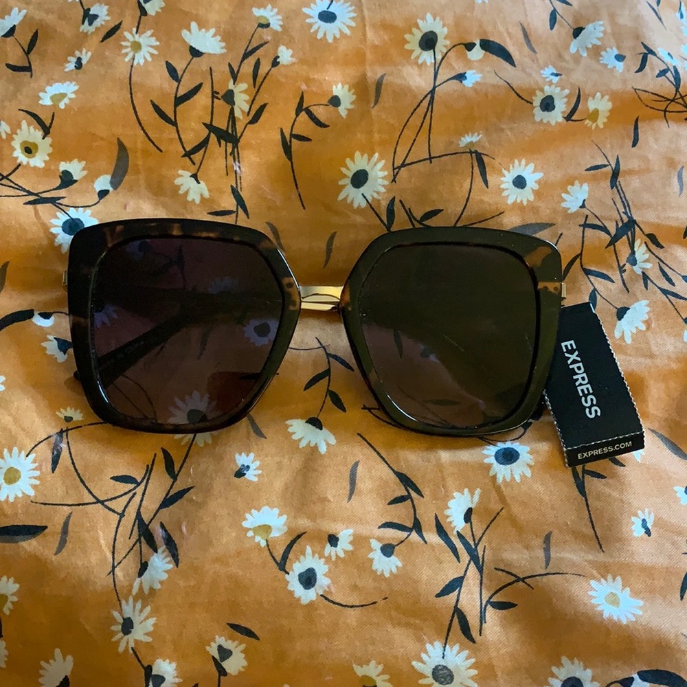 Express sunglasses
